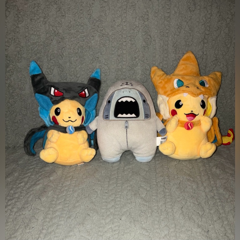 Cute Pikachu Plushies & Samezu Jaggy shark Set of 3 with Costumes